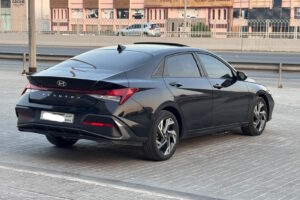 Hyundai Elantra 2025 (Black)