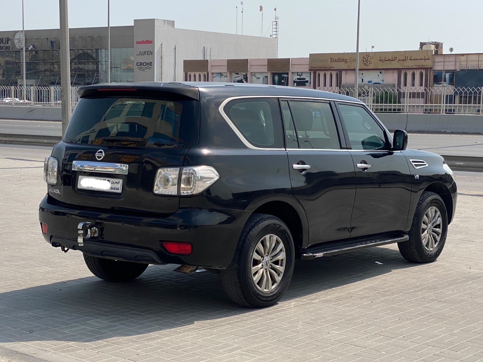 Nissan Patrol XE 2015 (Black)