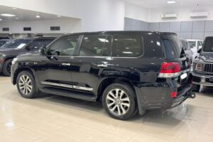 Toyota Land Cruiser VX-S 2016 (Black)