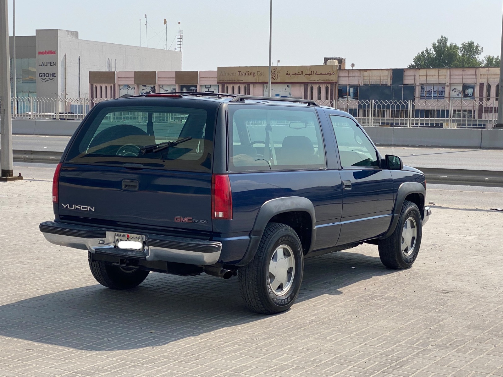 GMC Yukon 1998 (Blue)