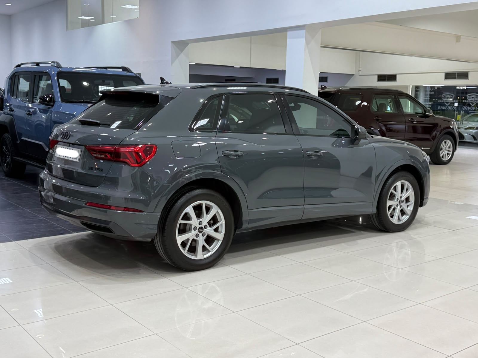 Audi Q3 / 2025 (Grey)