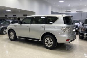 Nissan Patrol XE 2017 (Silver)