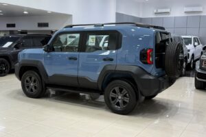 Toyota FJ-Cruiser 2027 (Blue)