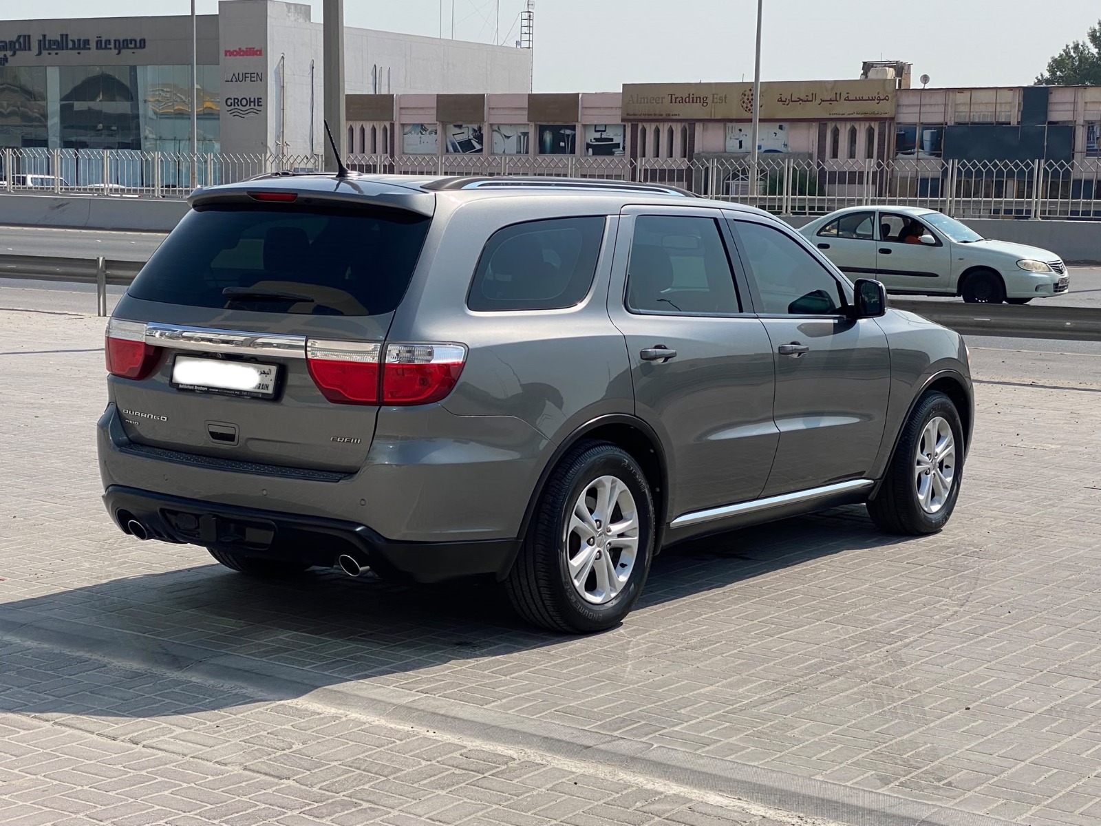 Dodge Durango 2011 (Grey)