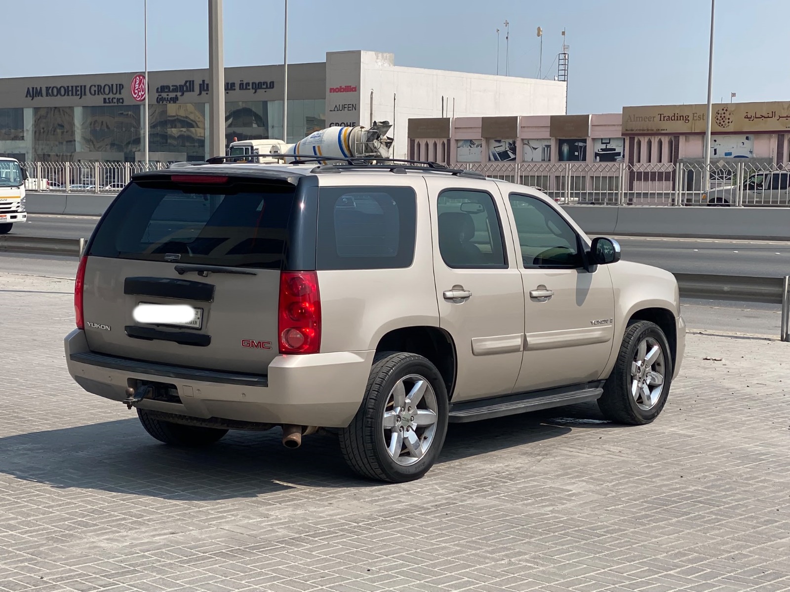 GMC Yukon 2008 (Silver)