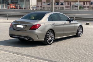 Mercedes Benz C-200 / 2019 (Silver)