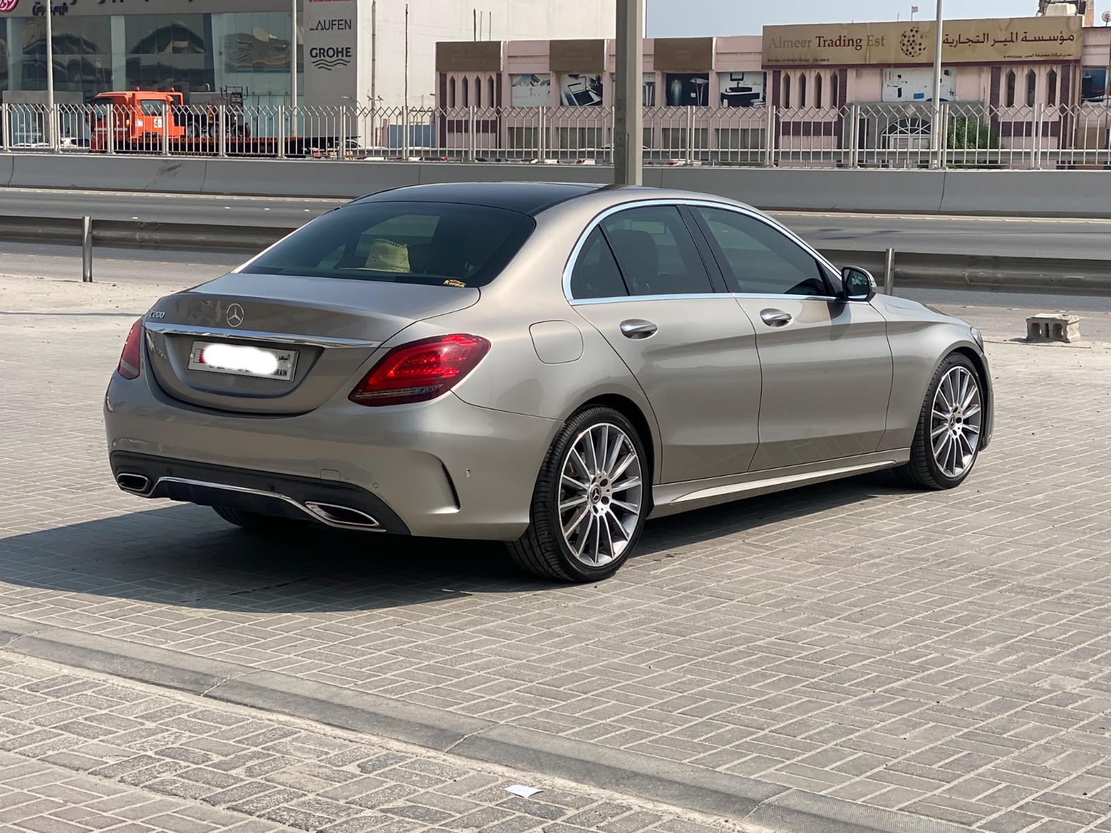 Mercedes Benz C-200 / 2019 (Silver)