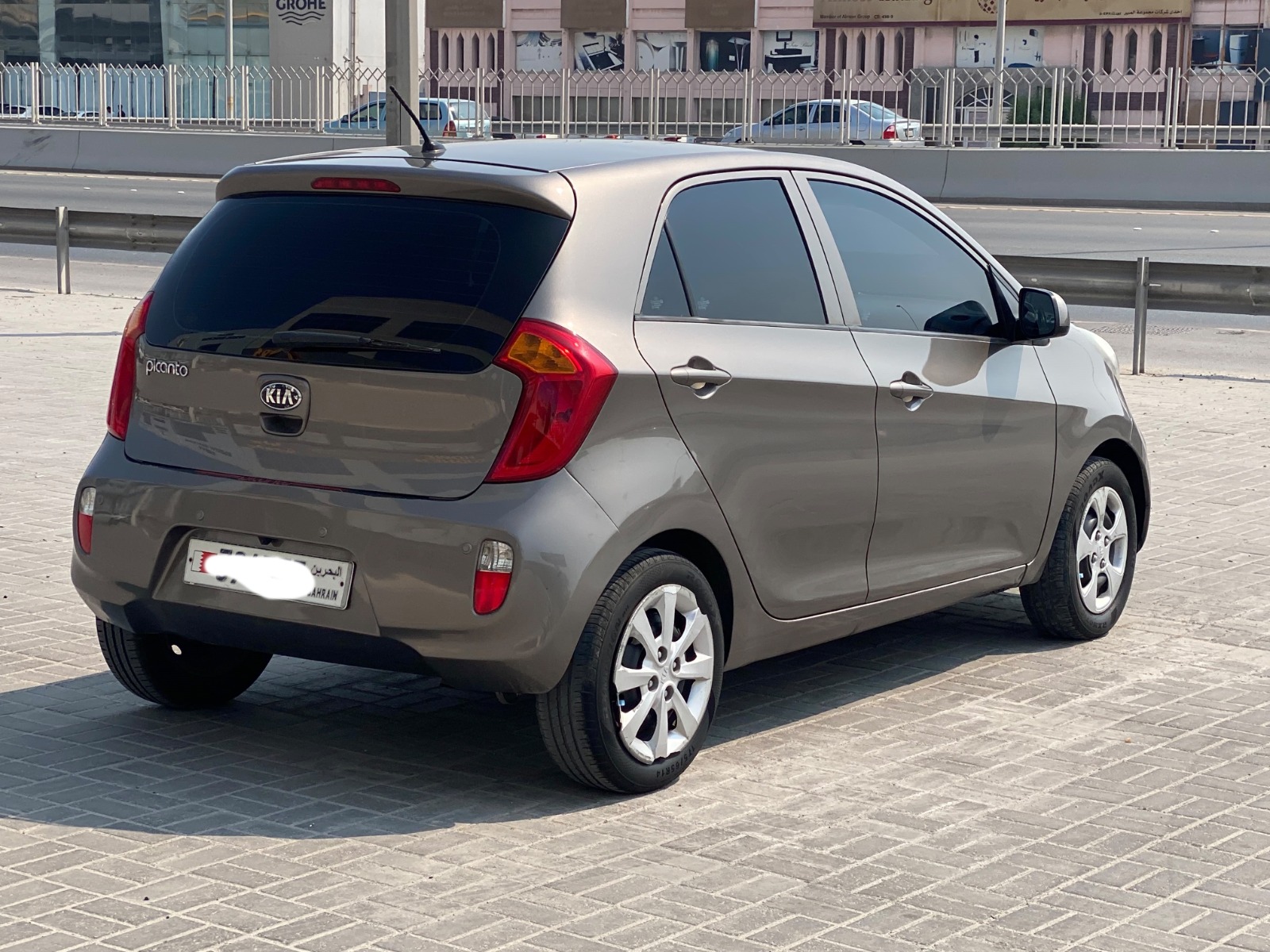 Kia Picanto / 2014 (Grey)