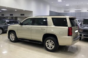 Chevrolet Tahoe LS 2016 (Gold)
