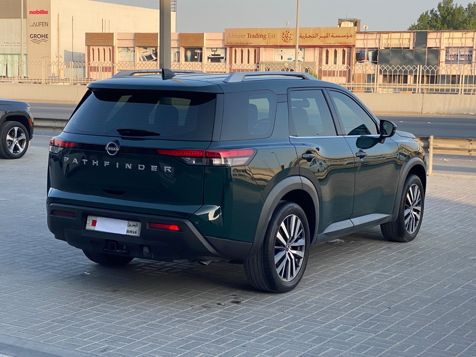 Nissan Pathfinder 2022 (Grey)