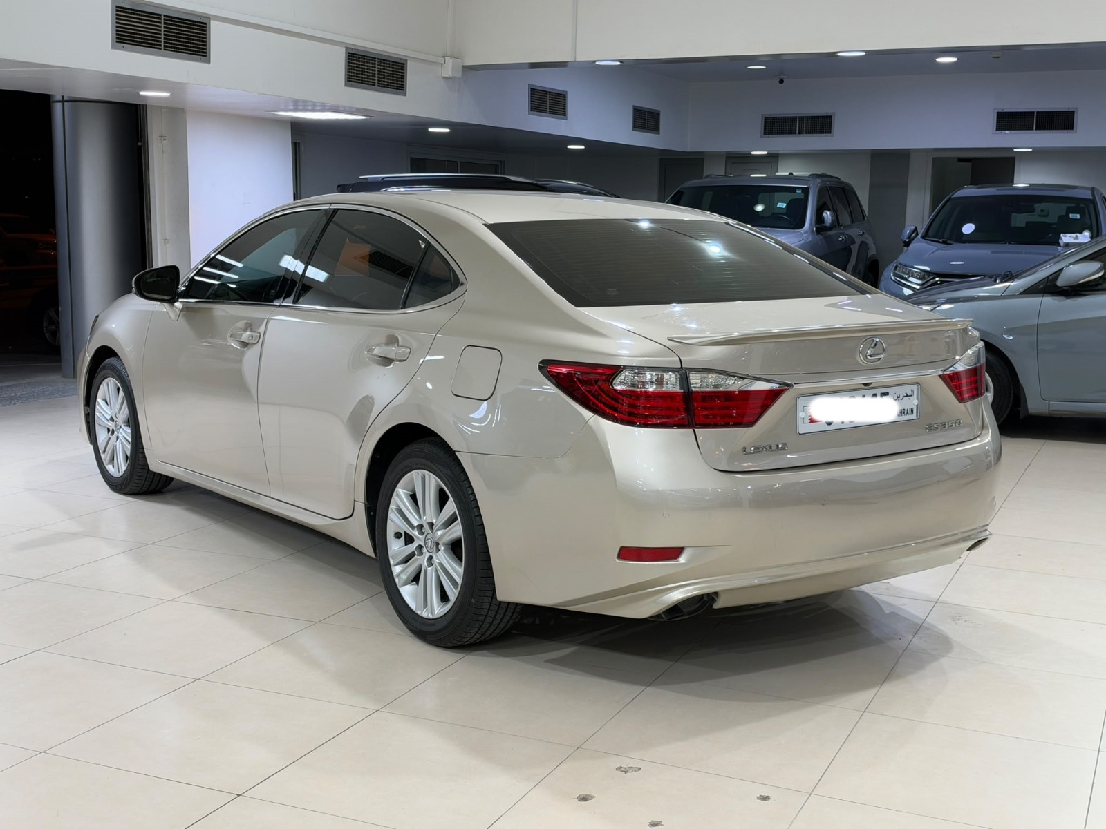 Lexus ES-350 / 2013 (Beige)