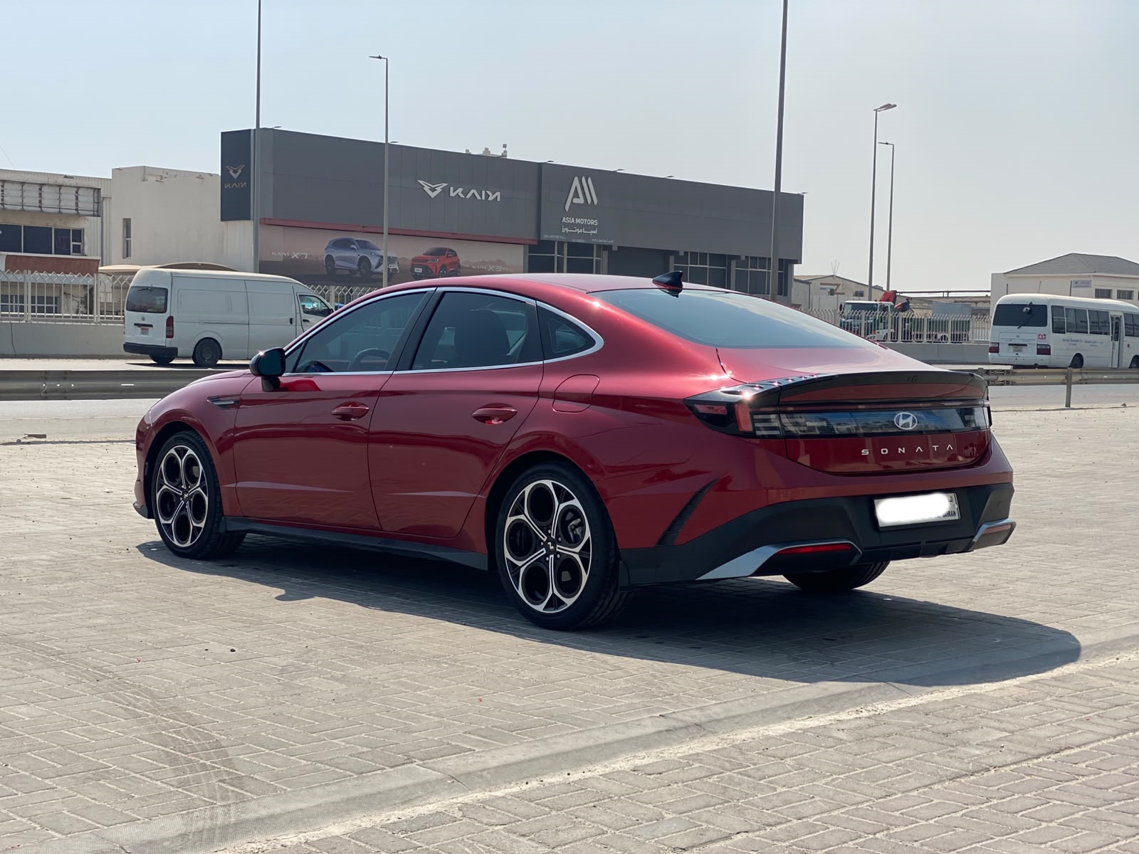 Hyundai Sonata 2025 (Red)