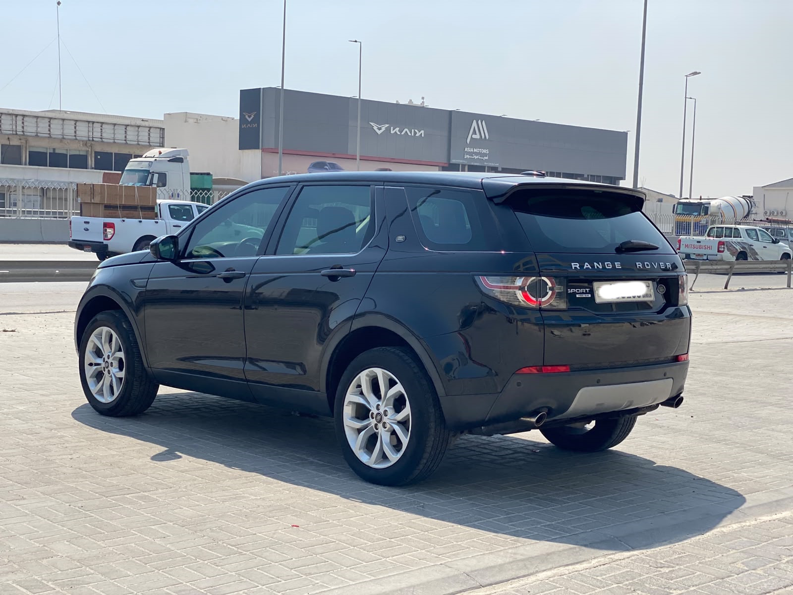 Land Rover Discovery Sport 2015 (Black)