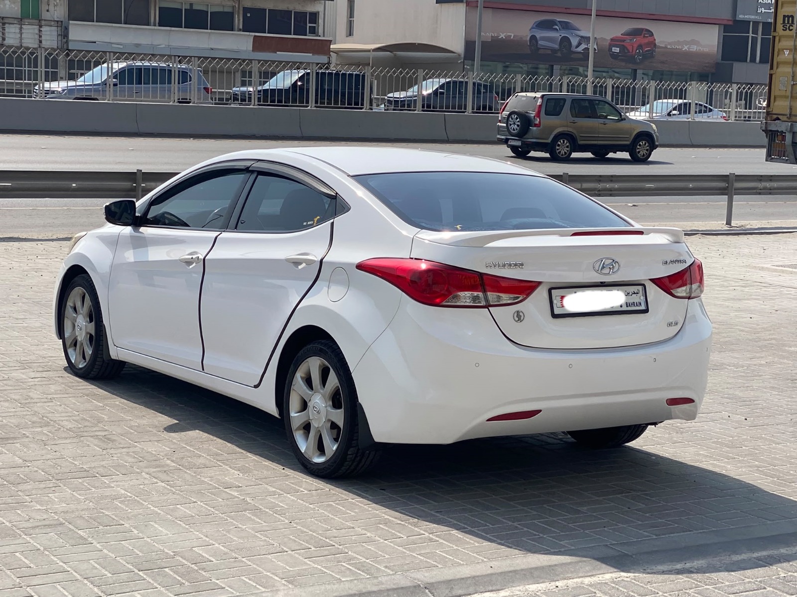 Hyundai Elantra 2014 (White)