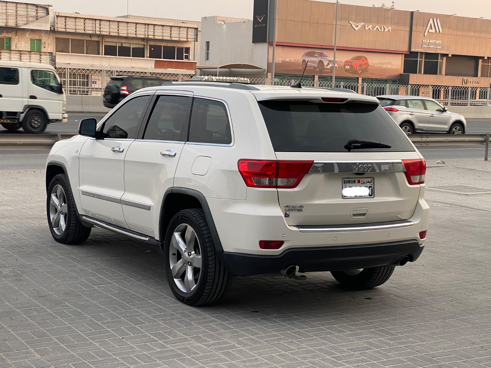 Jeep Grand Cherokee LTD 2012 (White)