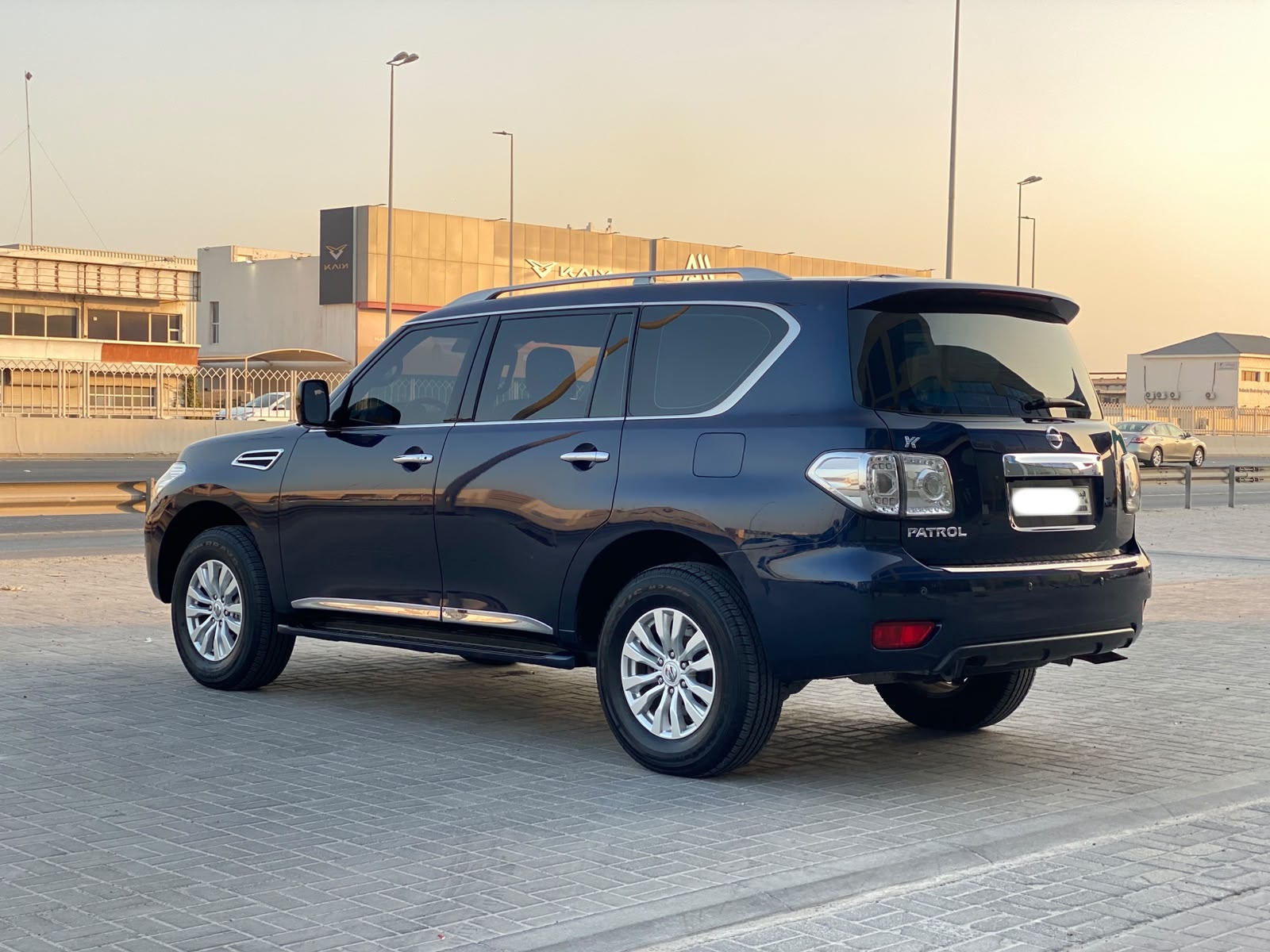 Nissan Patrol XE 2019 (Blue)