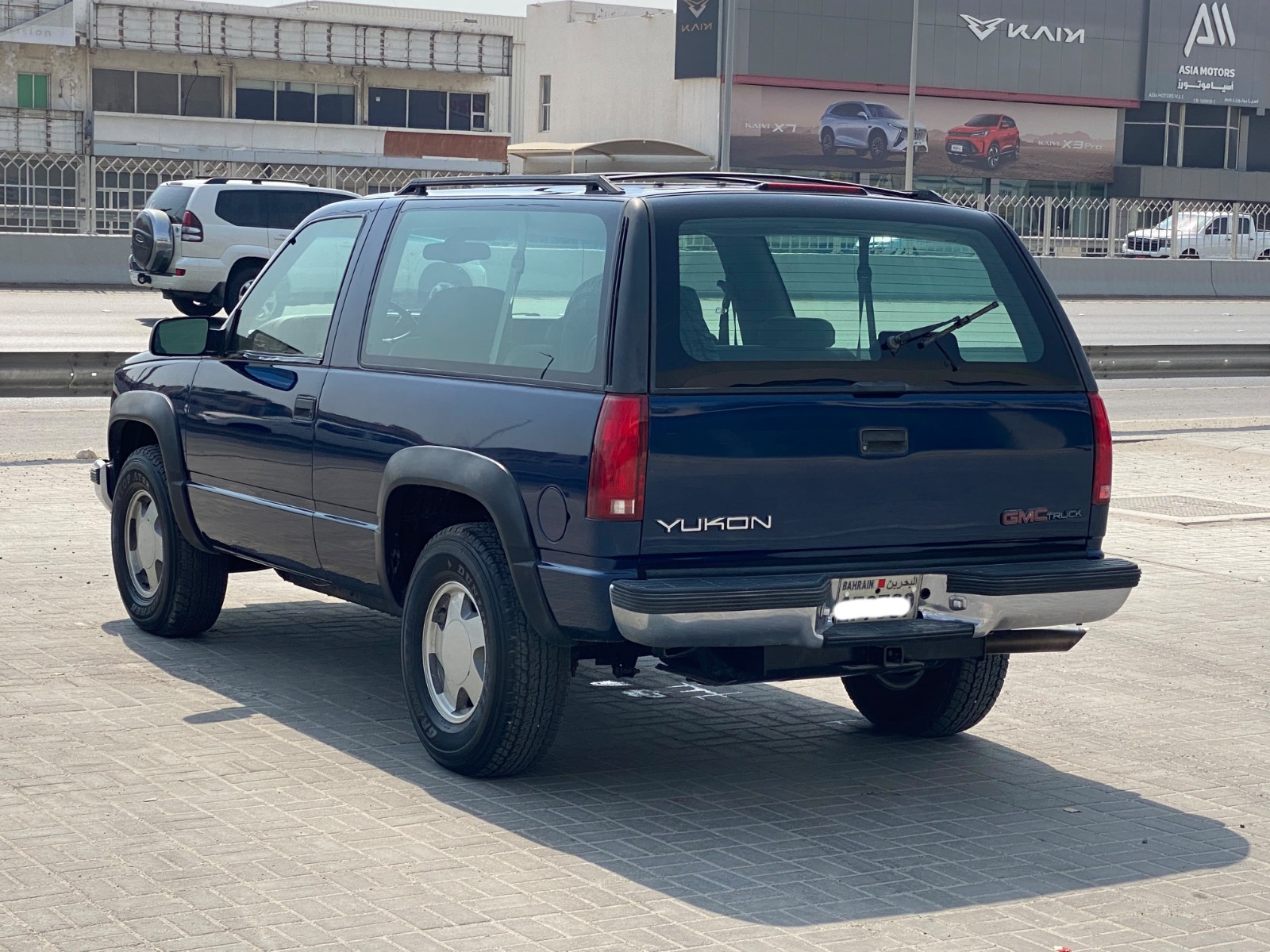 GMC Yukon 1998 (Blue)