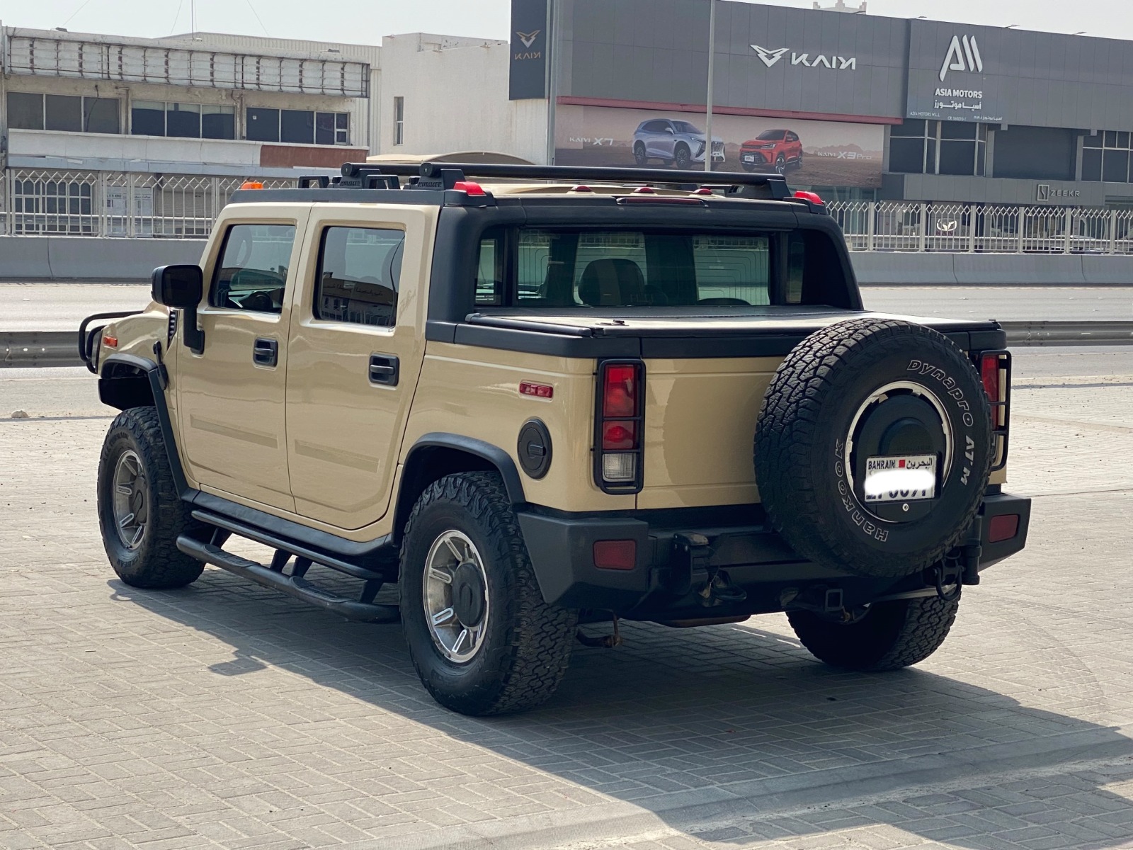 Hummer H2 / 2007 (Beige)