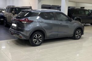 Nissan Kicks 2021 (Grey)