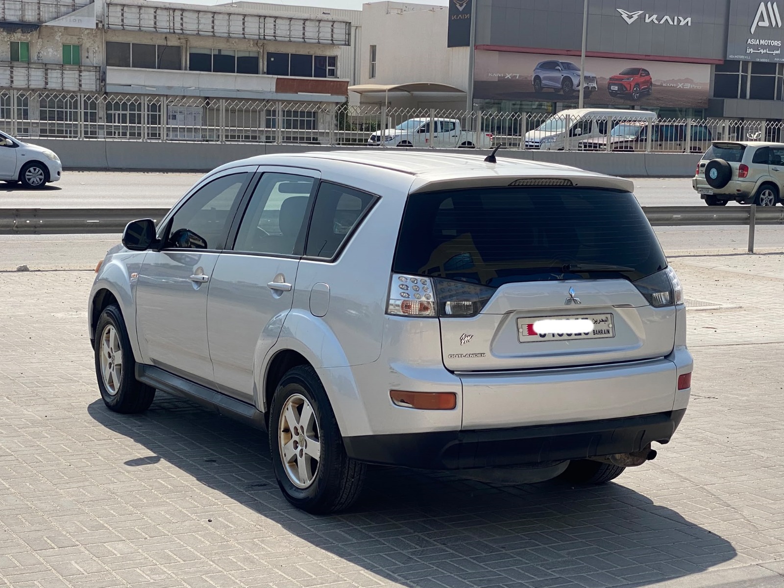 Mitsubishi Outlander 2009 (Silver)