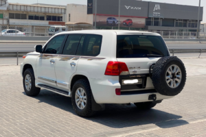 Toyota Land Cruiser GXR 2008 (White)