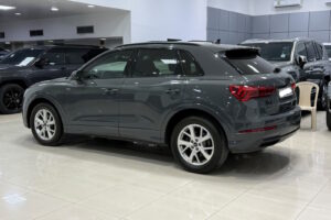 Audi Q3 / 2025 (Grey)