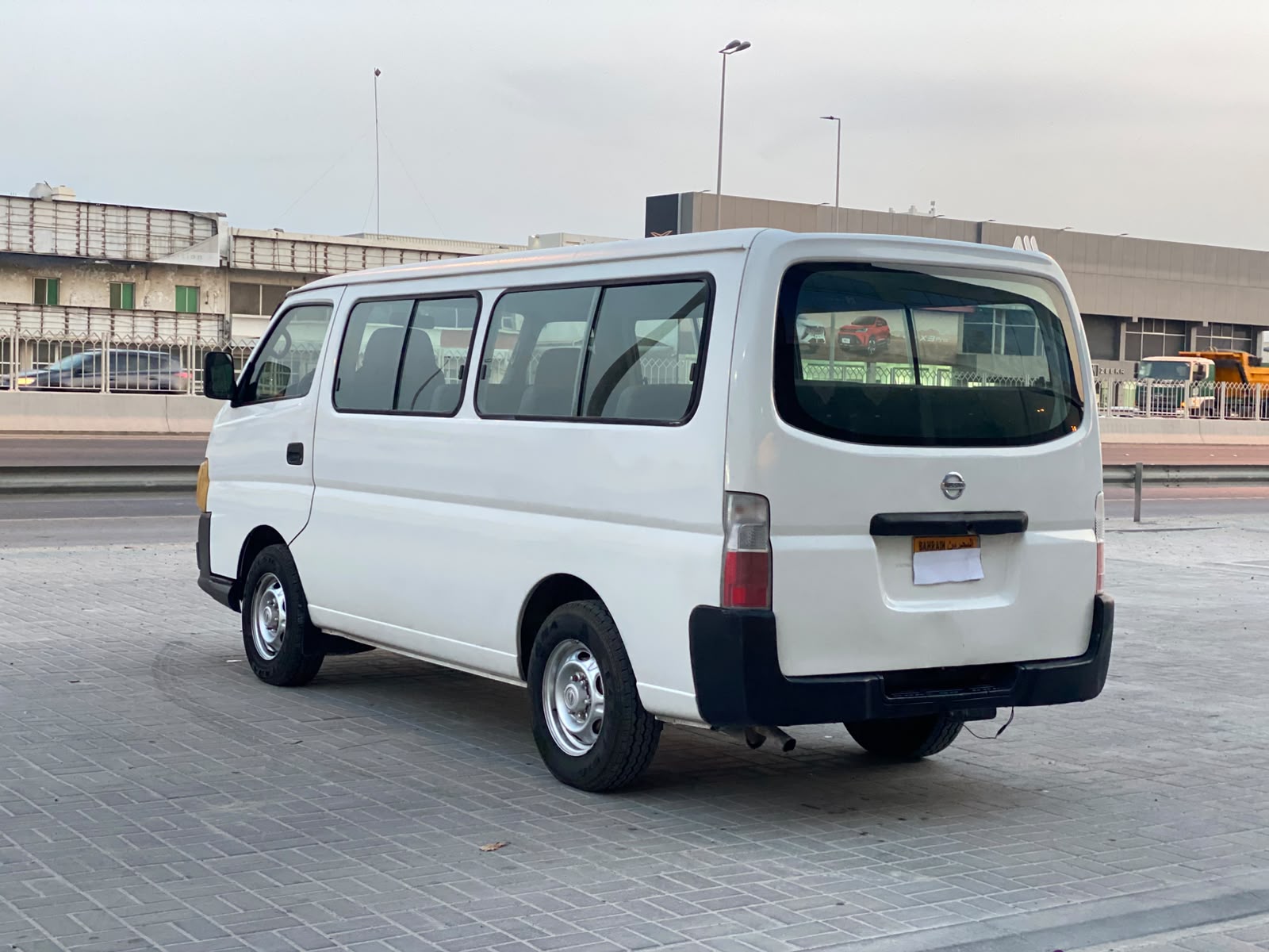 Nissan Urvan 2009 (White)