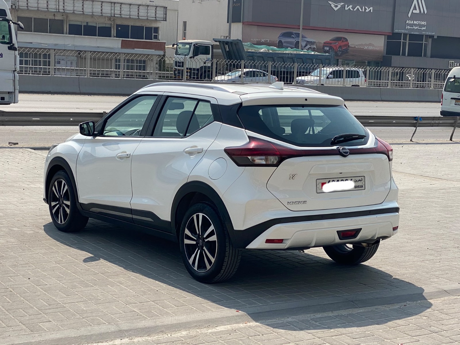 Nissan Kicks 2024 (White)