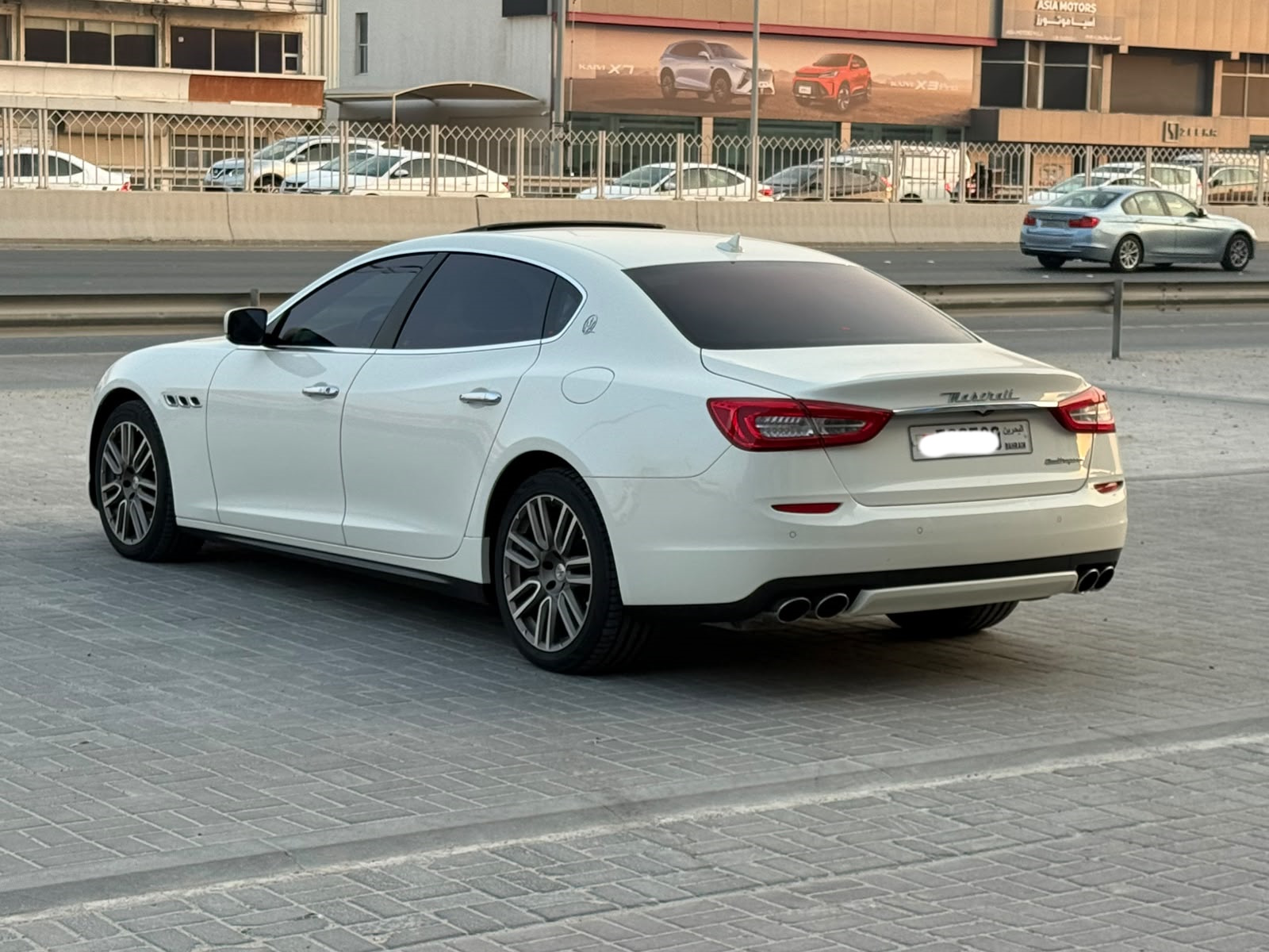 Maserati Quattroporte 2015 (White)