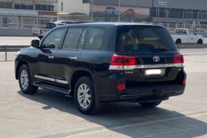 Toyota Land Cruiser GX-R 2018 (Black)