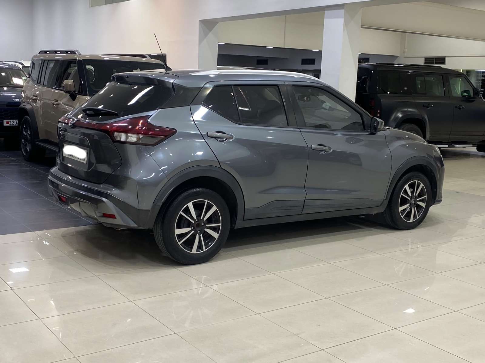 Nissan Kicks 2021 (Grey)