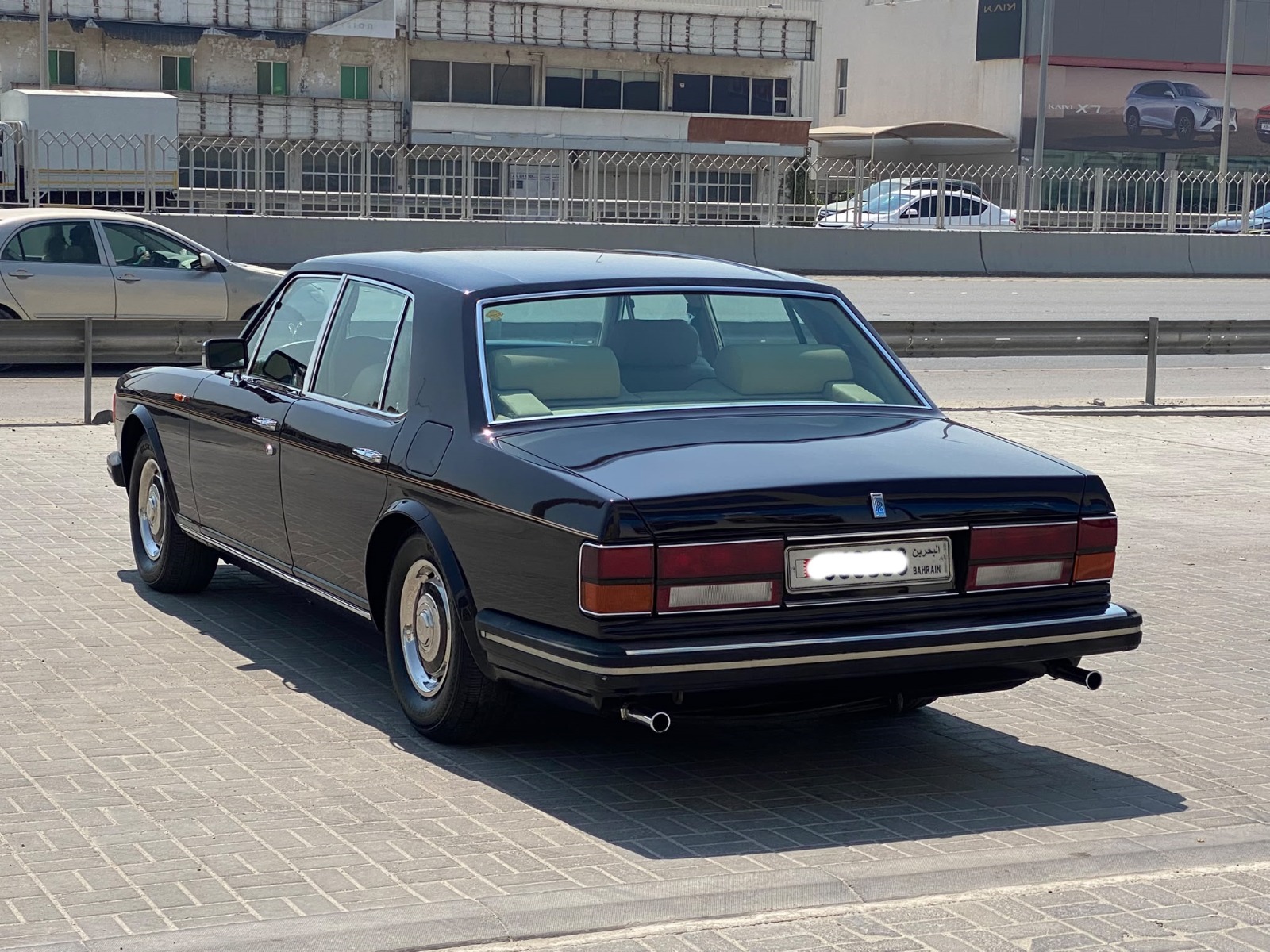Rolls Royce Spirit 1984 (Maroon)