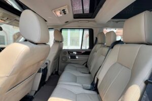FOR SALE: LAND ROVER LR4 Model: 2010
