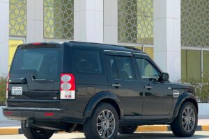 FOR SALE: LAND ROVER LR4 Model: 2010