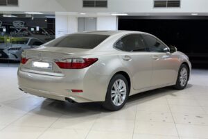 Lexus ES-350 / 2013 (Beige)